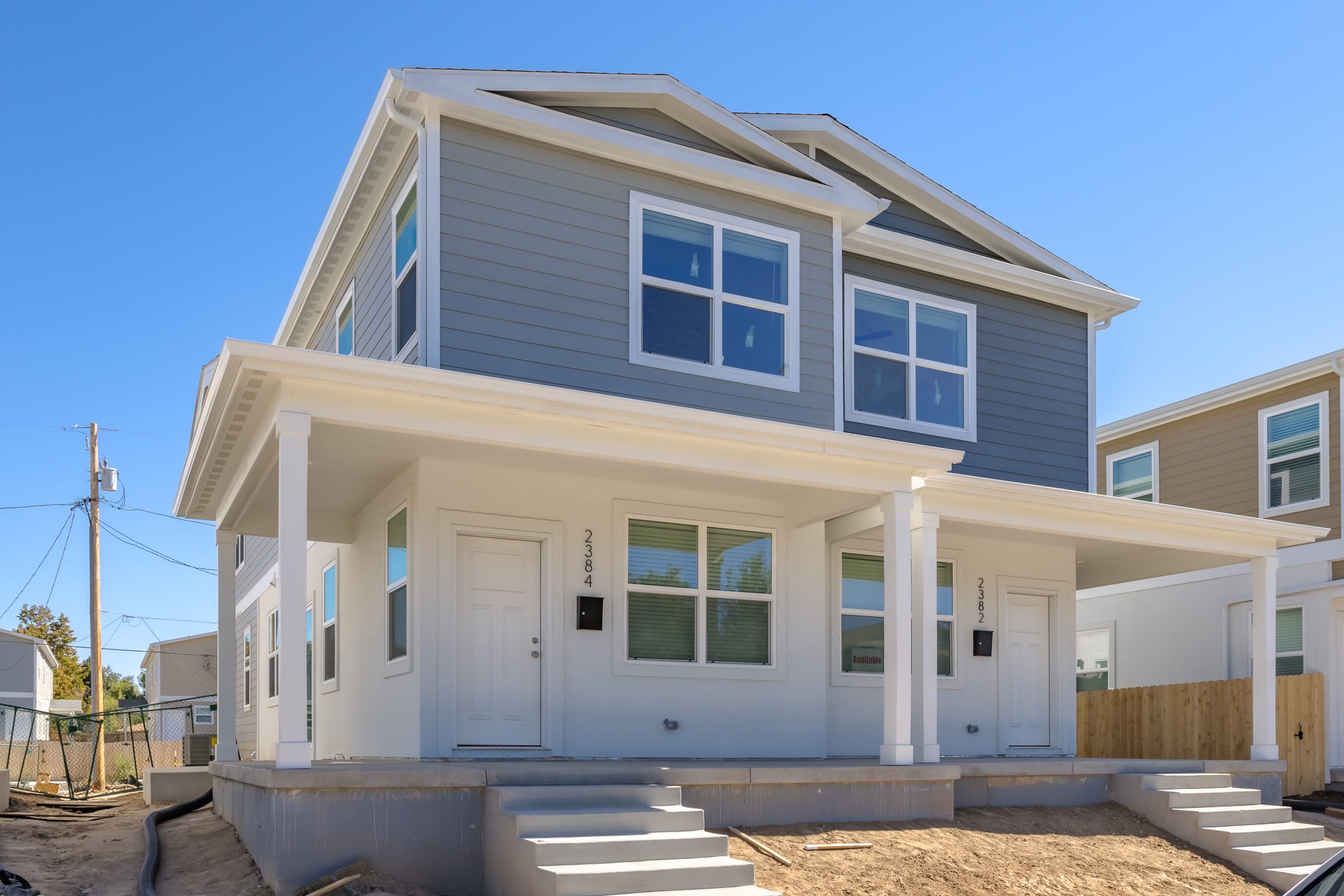 2384 N Emporia St 