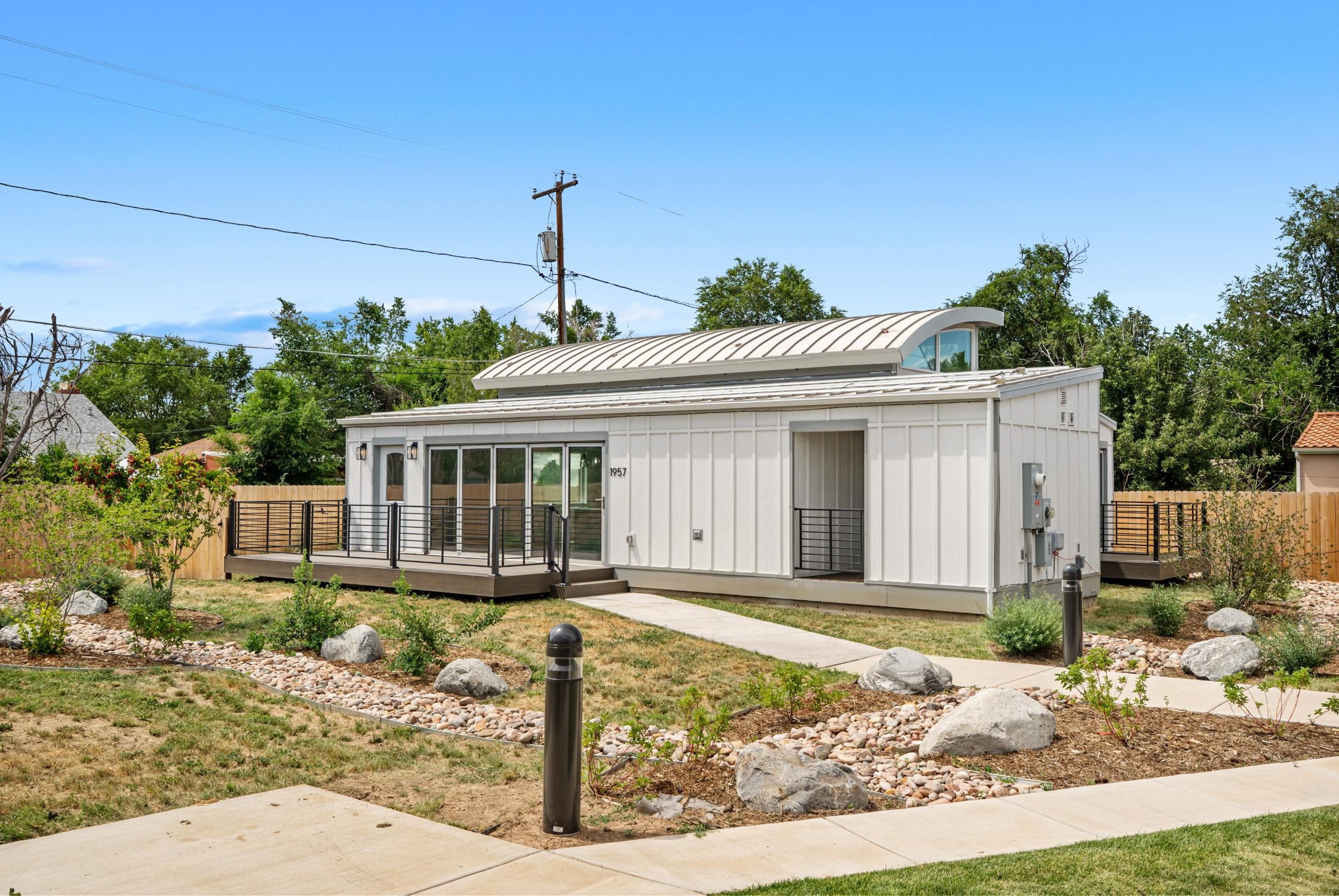 1957 Blackhawk St, Aurora, CO 80011, photo 1 of 21