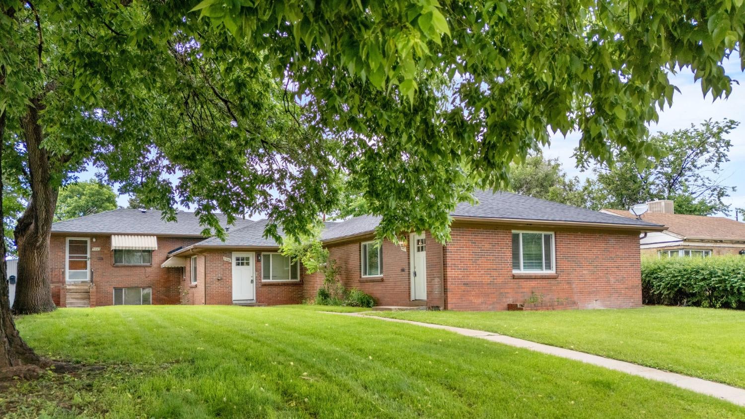 3269 Krameria St, Denver, CO 80207, photo 1 of 19